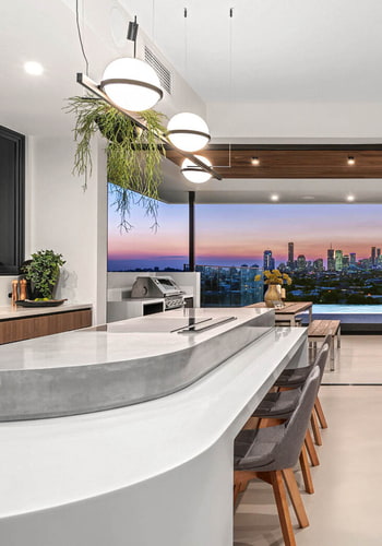 Küche im Balmoral House (AUS) - STARON Metallic Yukon EY510 - polydecor Küche mit Arbeitsplatte aus STARON Metallic Yukon